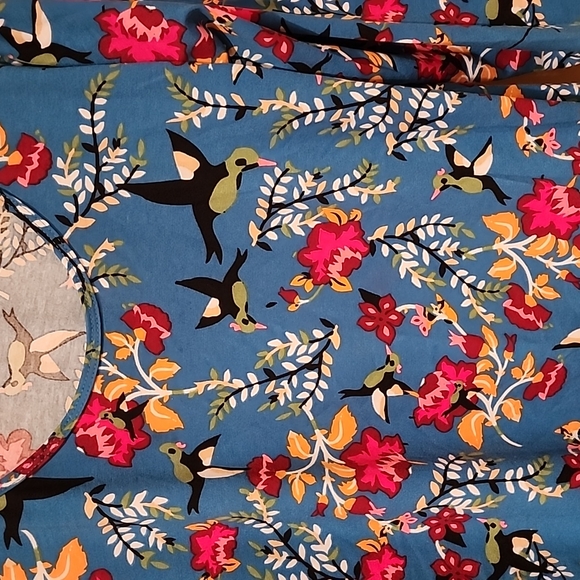 LYNNAE Teal with flowers and hummingbirds:) - Picture 2 of 4